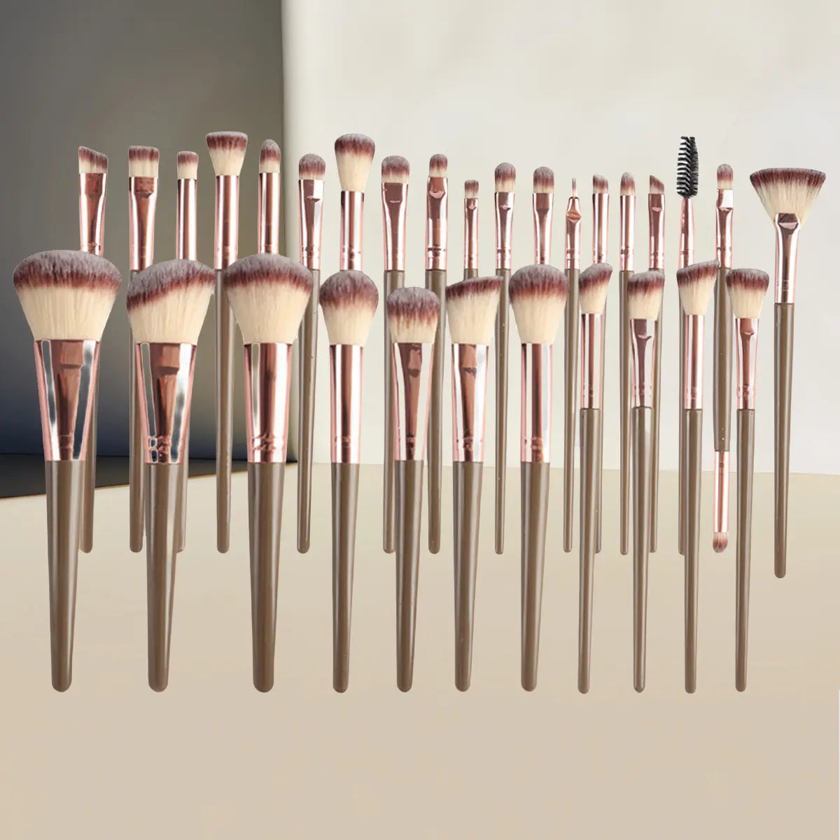 67 Piece Luxe Makeup Brush Set in Brown with Chic Puff Storage Bag - Your Ultimate Beauty Companion for Flawless Foundation, Blending, and Contouring!