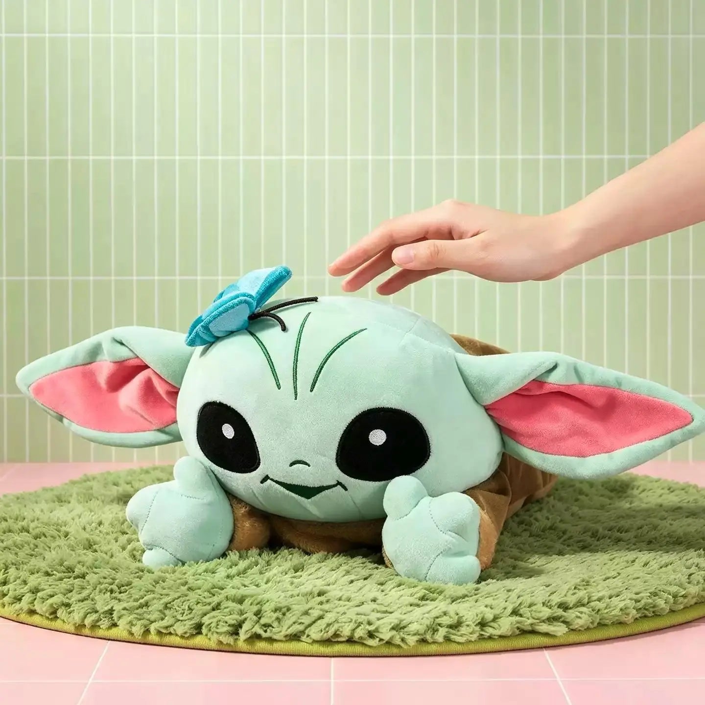 Adorable Star Wars Grogu Plush Pillow and Pendant - The Perfect Soft Stuffed Toy for Fans of The Mandalorian!