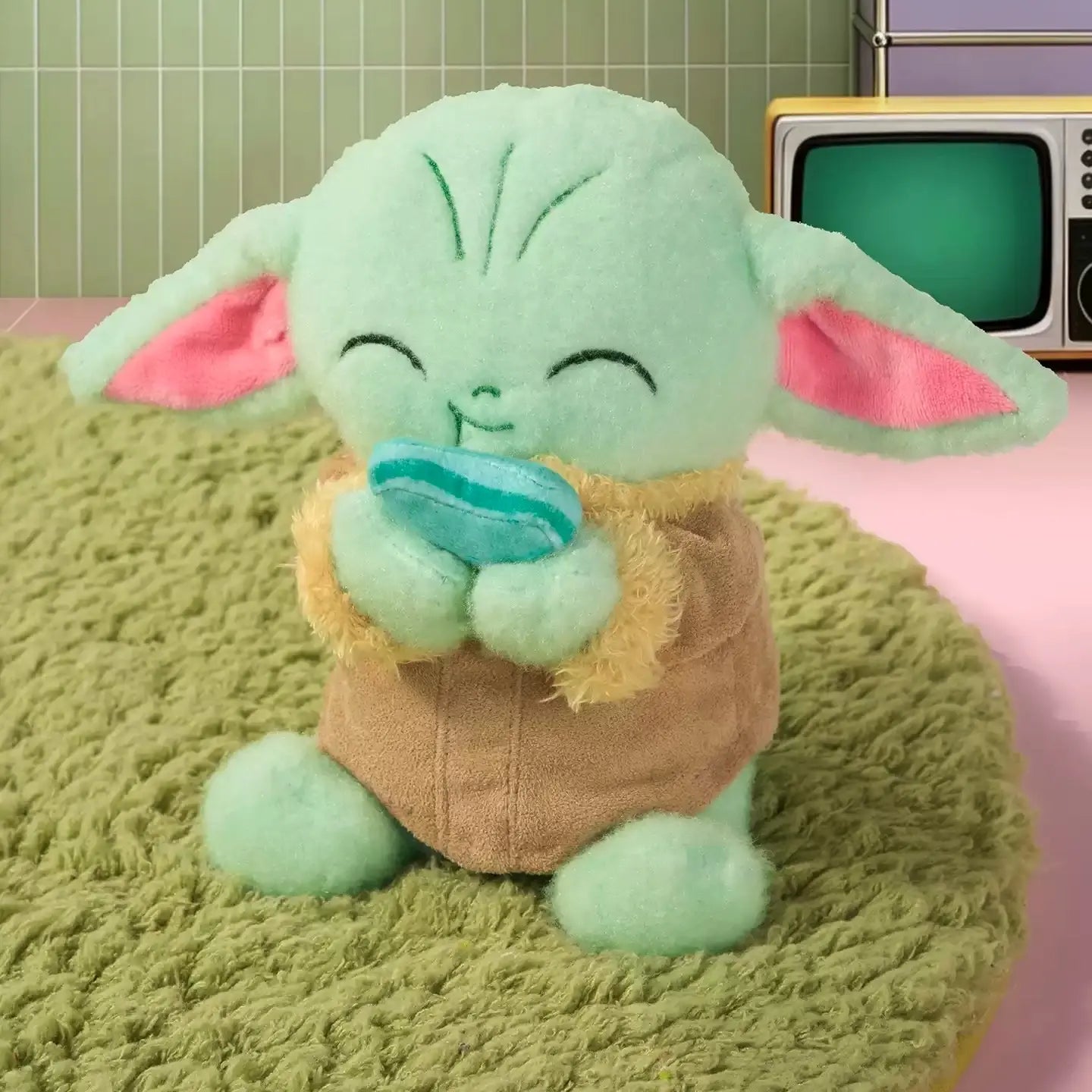 Adorable Star Wars Grogu Plush Pillow and Pendant - The Perfect Soft Stuffed Toy for Fans of The Mandalorian!